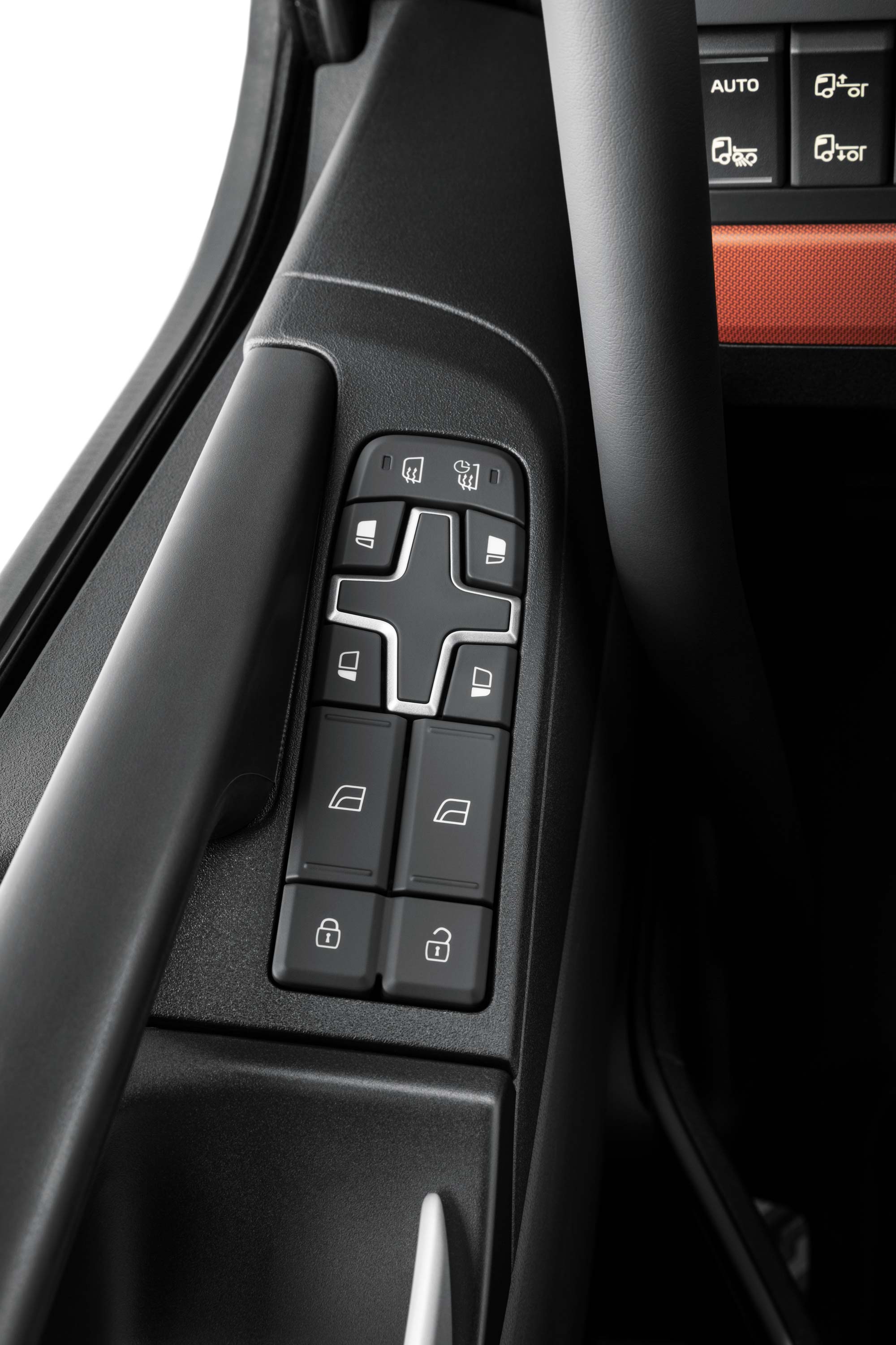 Betjeningsknapperne er integreret i Volvo FH16-interiøret for at lette adgangen.